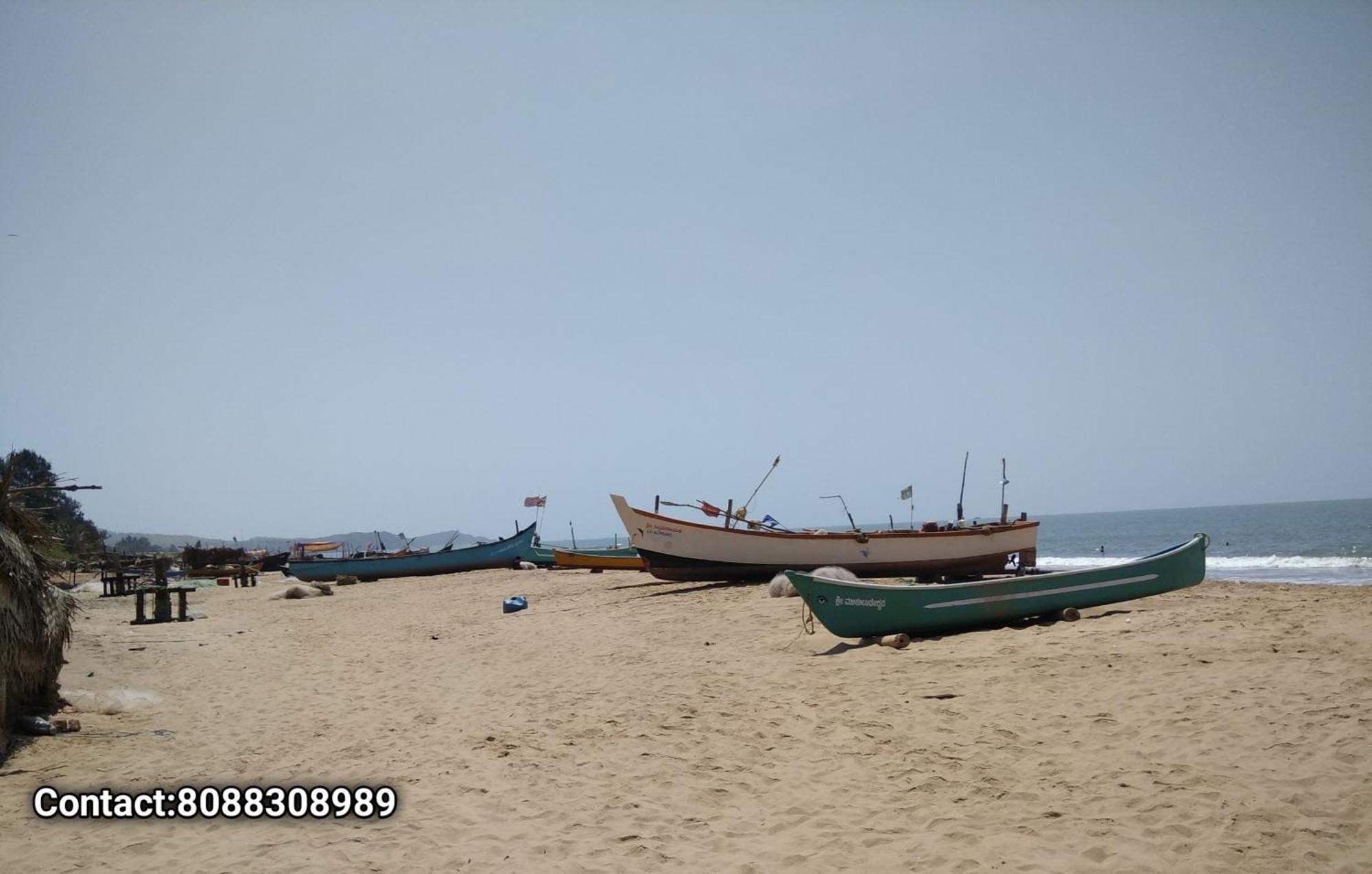 Ratnakar Arundekar Home Stay In Beach Side Ac Room Гокарна Екстер'єр фото